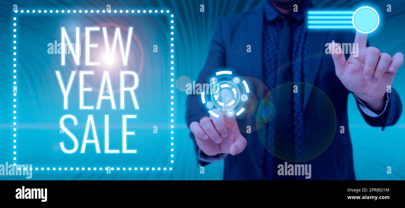Affiche affichant le solde du nouvel an. Mot écrit sur les réductions de la saison des fêtes finales les réductions de prix offre à l'homme d'affaires en costume pointant avec deux doigts sur les symboles numériques. Banque D'Images