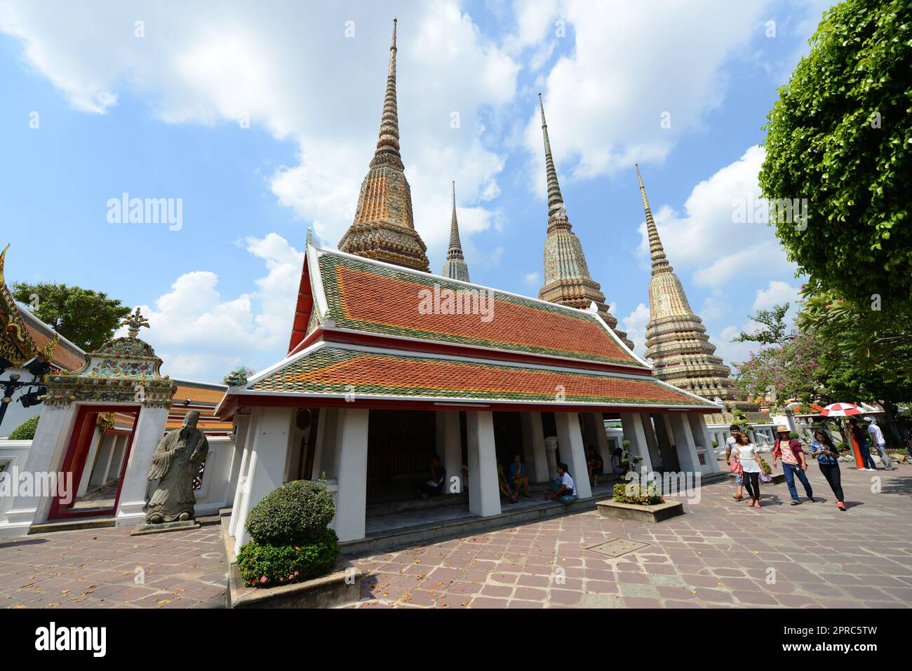 Le pavillon de médecine à Wat Pho, Bangkok, Thaïlande. Banque D'Images