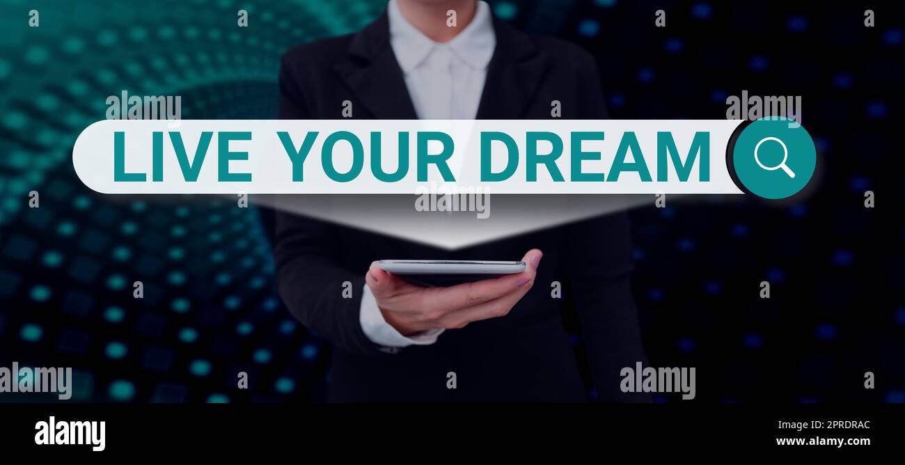 Légende de texte présentant Live Your Dream. Mot écrit sur la motivation être une inspiration réussie bonheur atteindre des objectifs homme d'affaires en costume tenant la paume ouverte symbolisant un travail d'équipe réussi. Banque D'Images