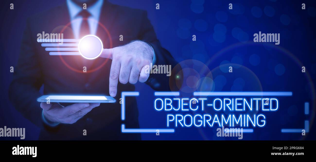 Panneau de texte indiquant la programmation orientée objet. Business Showcase objets de modèle de langage plutôt que des actions bulle de parole avec des informations importantes écrites avec des enveloppes de papier sous. Banque D'Images