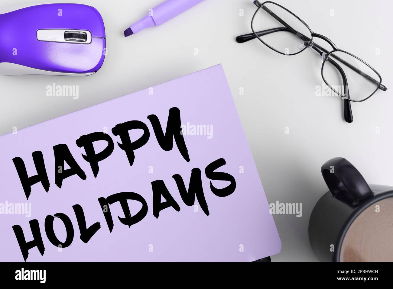 Texte montrant l'inspiration Happy Holidays, salutation de concept d'Internet utilisé pour reconnaître la célébration de nombreuses vacances Banque D'Images