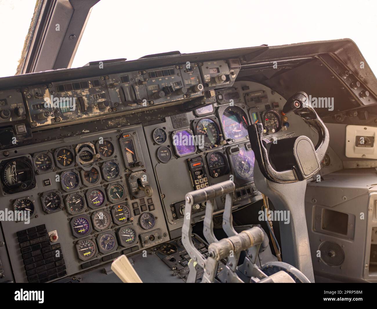 panneau de commande de vol de l'avion à l'intérieur du cockpit Banque D'Images