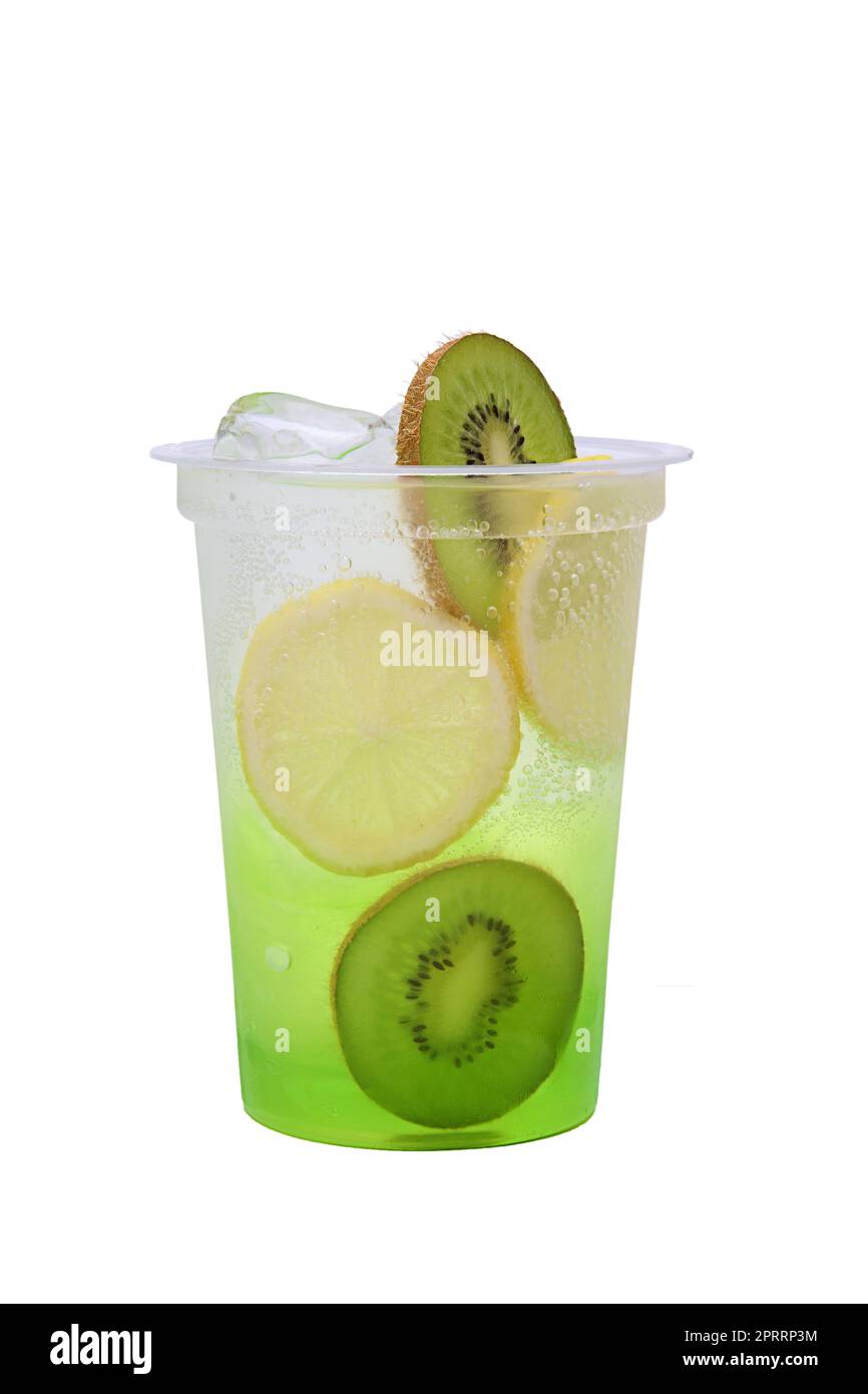 Kiwi et limonade au citron en verre à emporter en plastique Banque D'Images