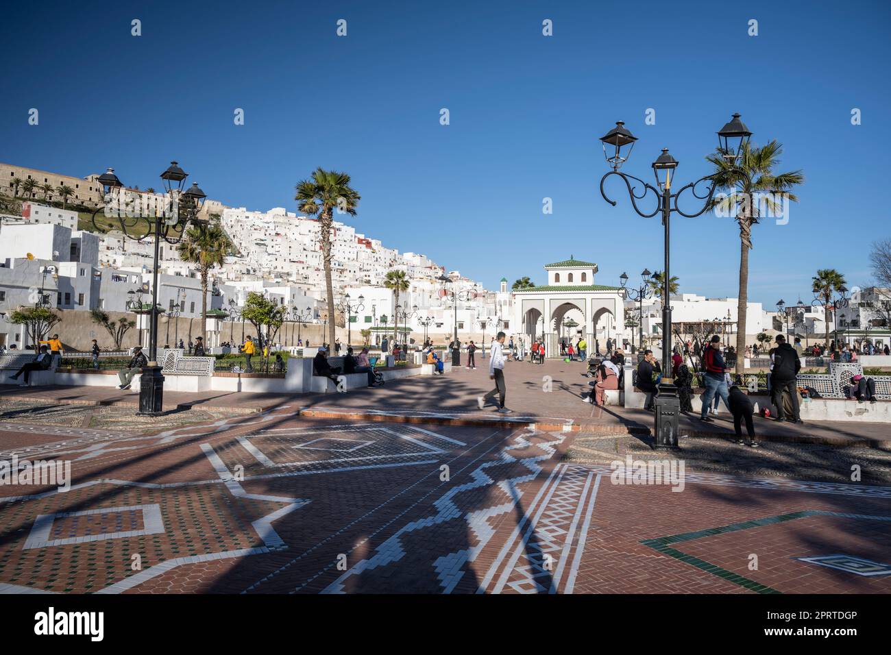 Vue Sur Les Maisons Blanches De La Médina De Tétouan Depuis La Place Du Parc De La Feddan Photo 2914