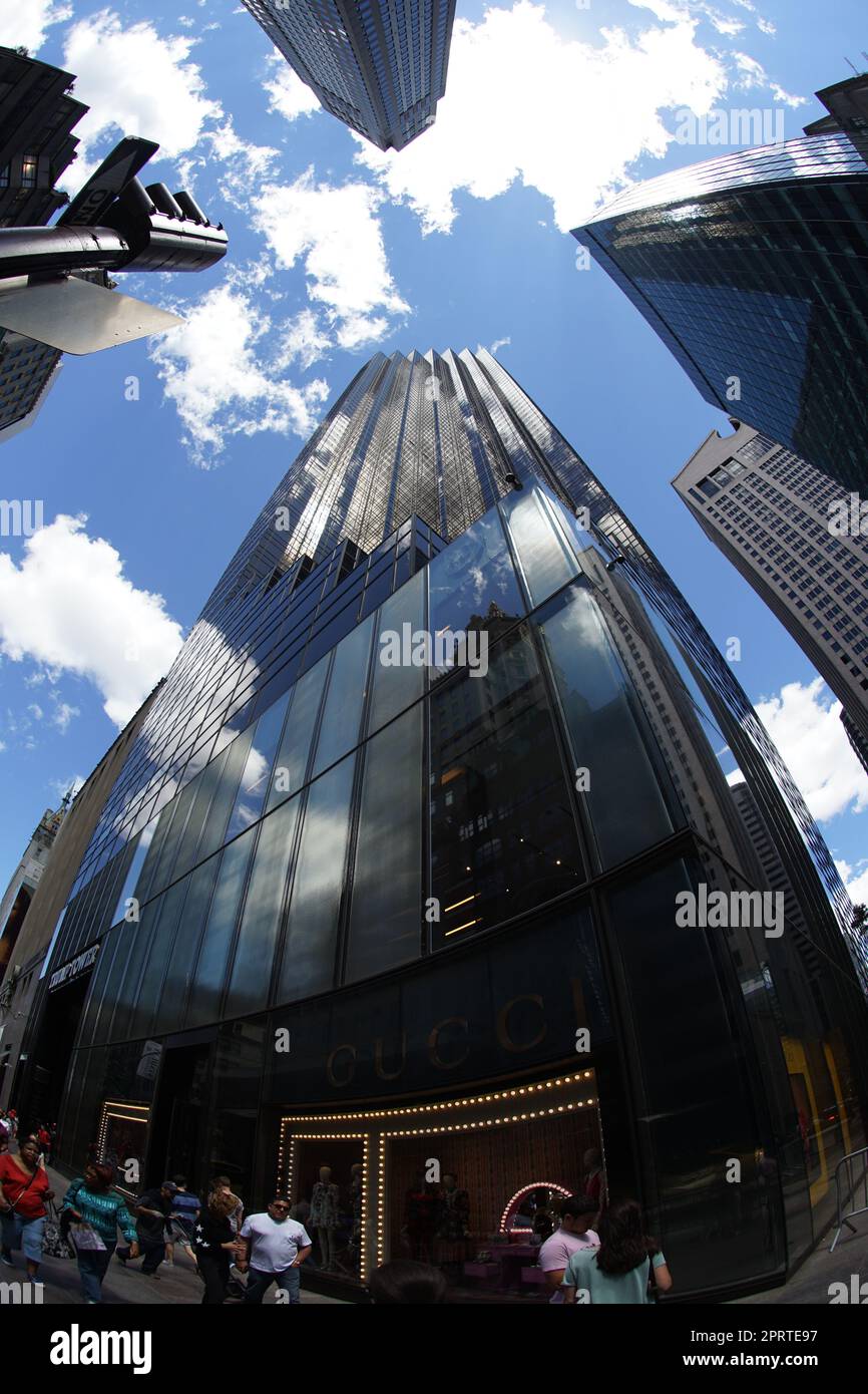 Trump Tower et Stars and Stripes Banque D'Images