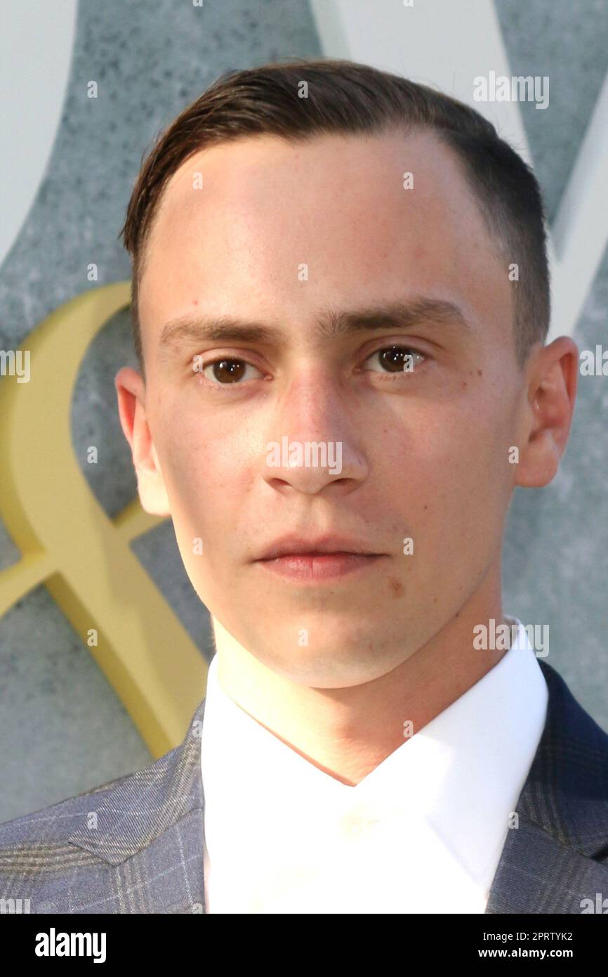 Los Angeles, Californie. 26th avril 2023. Keir Gilchrist à l'arrivée pour L'AMOUR et LA MORT première, DGA New York Theatre, Los Angeles, CA 26 avril 2023. Crédit : Priscilla Grant/Everett Collection/Alay Live News Banque D'Images