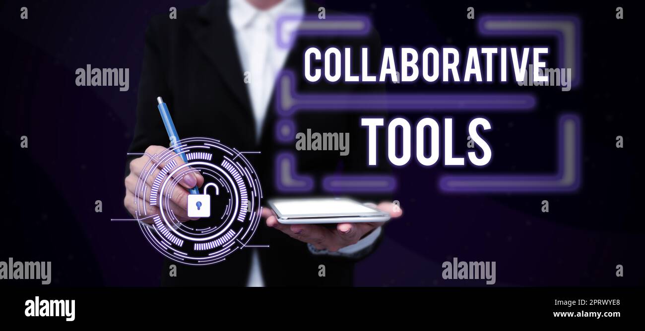 Affiche les outils collaboratifs.réseau social privé pour se connecter par e-mail en ligne. Mot écrit sur le réseau social privé pour se connecter par e-mail en ligne Banque D'Images