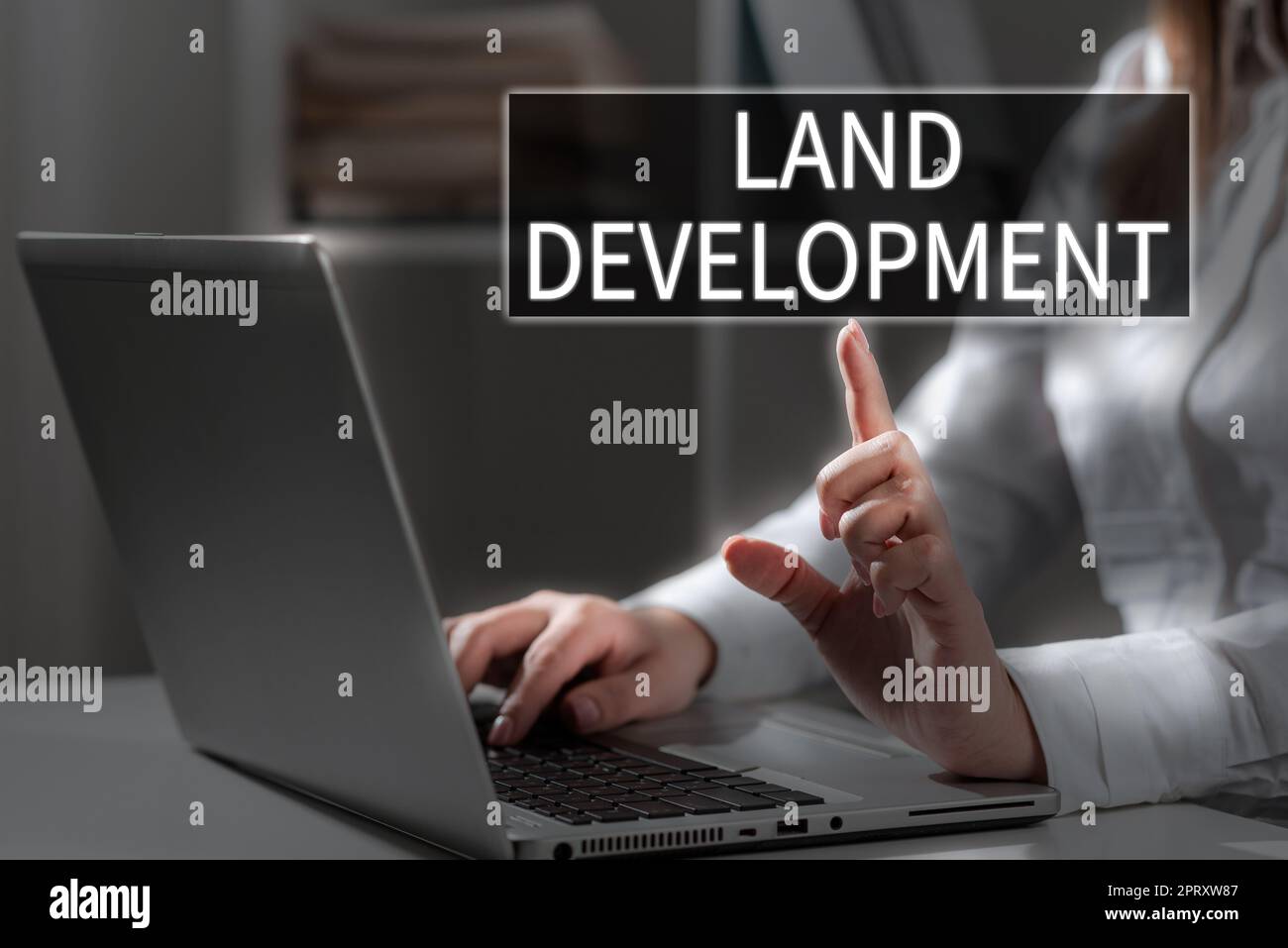 Inspiration montrant le développement de terre de signe, processus conceptuel de photo de l'acquisition de terre pour la construction d'infrastructures Banque D'Images