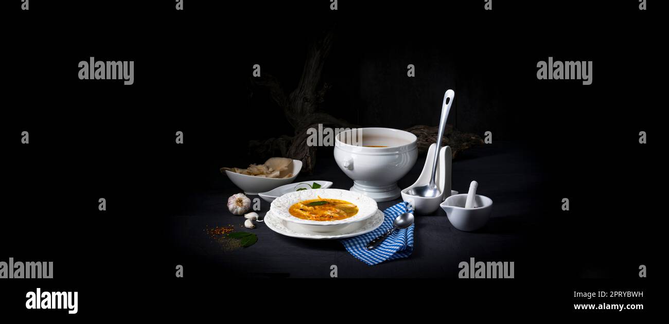 Soupe aux huîtres Pikante mit hühnerfleisch Banque D'Images