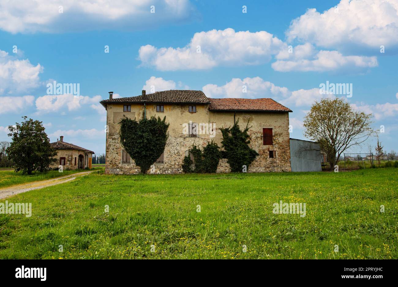 Village rural dans les Apennines Emiliennes toscanes Italie Banque D'Images