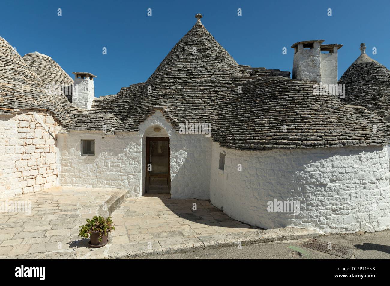 Maisons trulli typiques à Alberobello, dans les Pouilles, Italie Banque D'Images