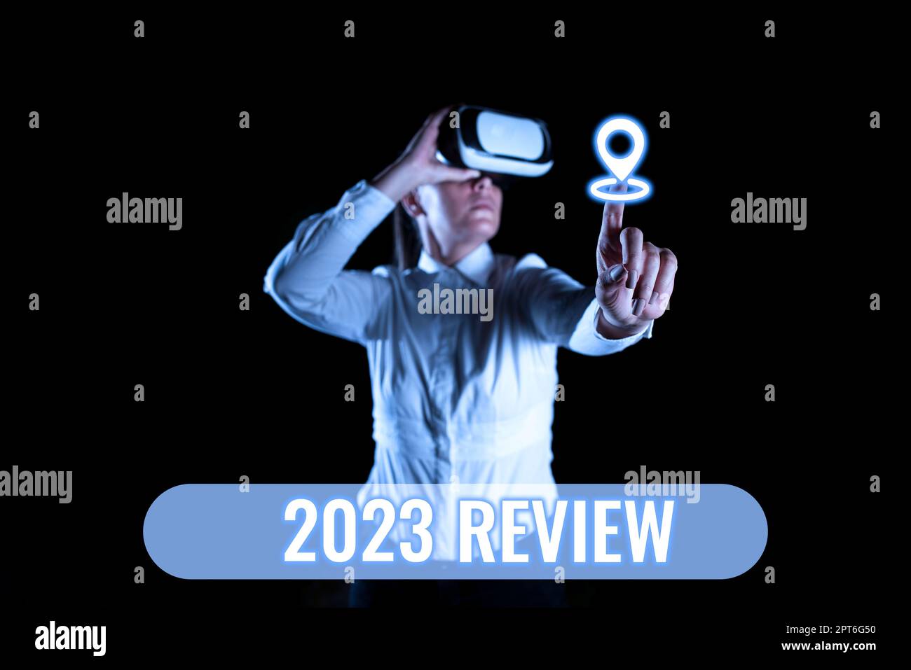 Légende conceptuelle 2023 Revue, mot écrit sur la vue des événements importants ou des actions qui ont eu lieu l'année précédente Banque D'Images