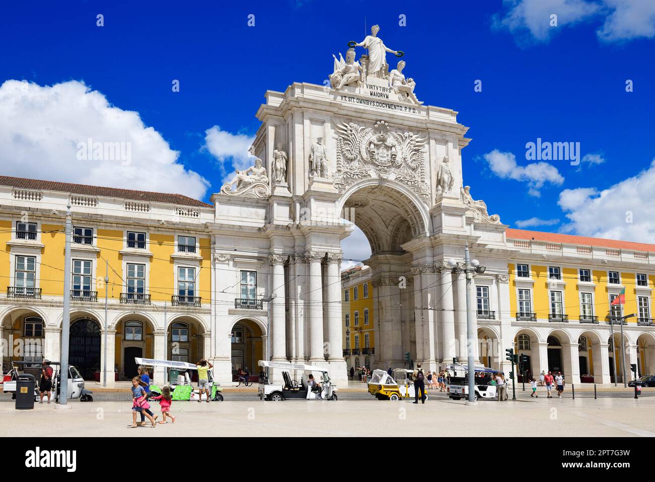 L'Arc de Triomphe Arco da Rua Augusta, Praca do Comercio, la Baixa, Lisbonne, Portugal Banque D'Images