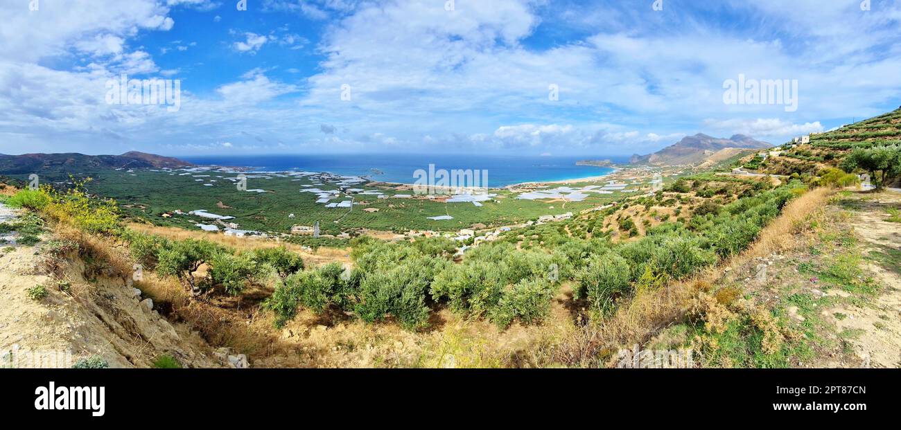 Paysage panoramique vue aérienne de la belle plage de Falasarna en Crète, Grèce. Banque D'Images