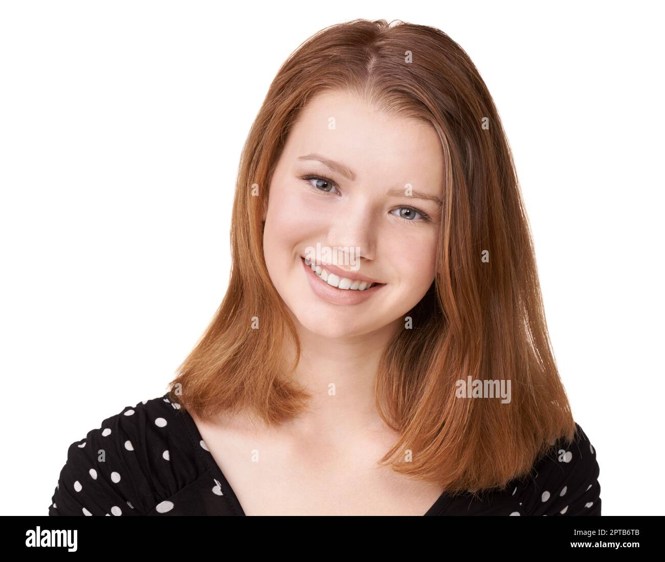 Beauté saine. Portrait studio d'une adolescente confiante isolée sur blanc Banque D'Images