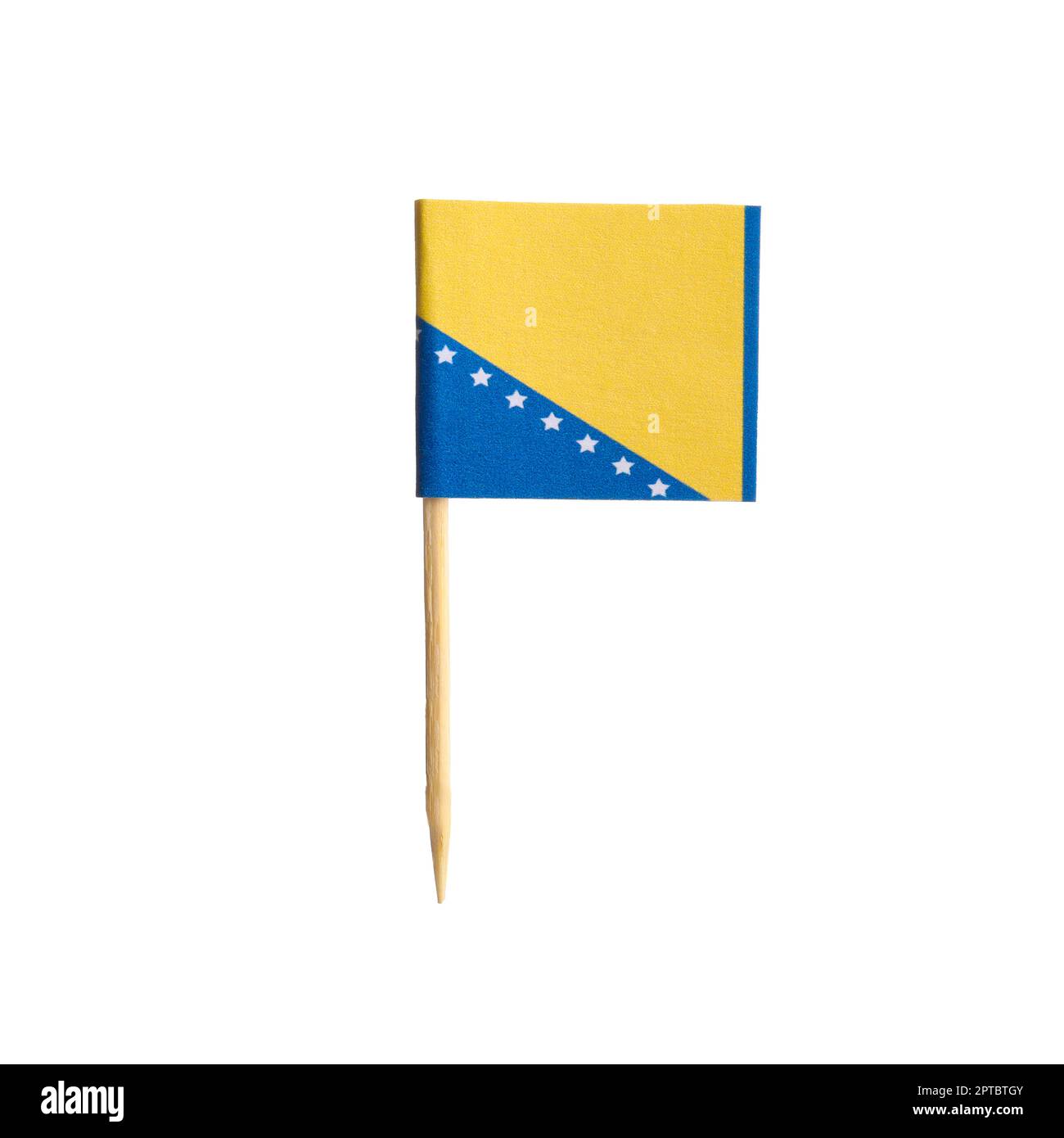 Petit drapeau en papier de la Bosnie-Herzégovine isolé sur blanc Banque D'Images