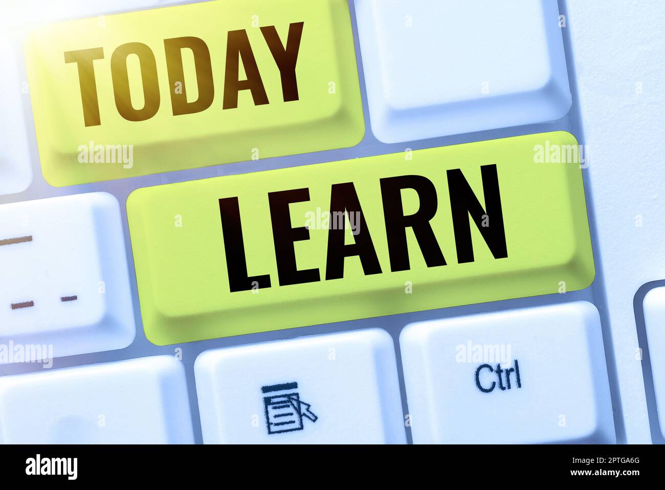Légende de texte présentant Learn, Internet concept processus d'acquisition de nouveaux comportements de modification des connaissances existantes Banque D'Images