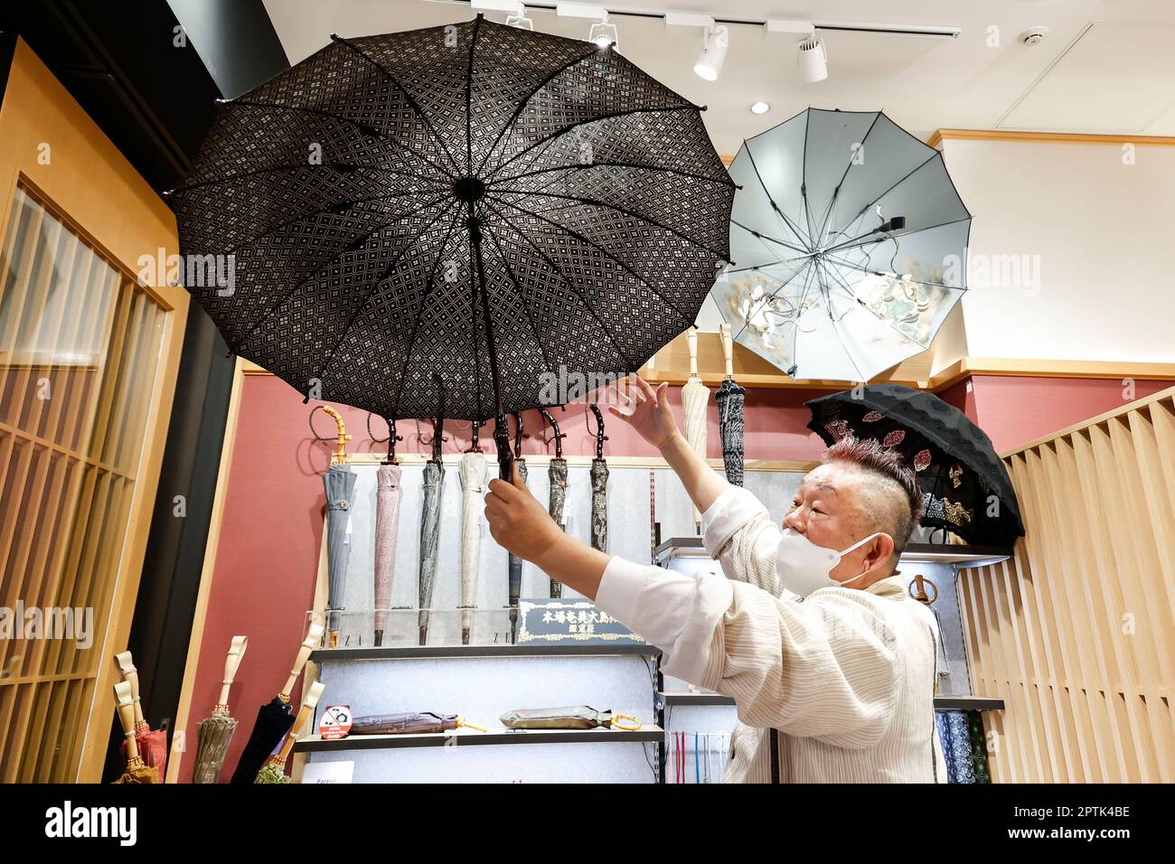 200 parapluies Banque de photographies et d’images à haute résolution ...