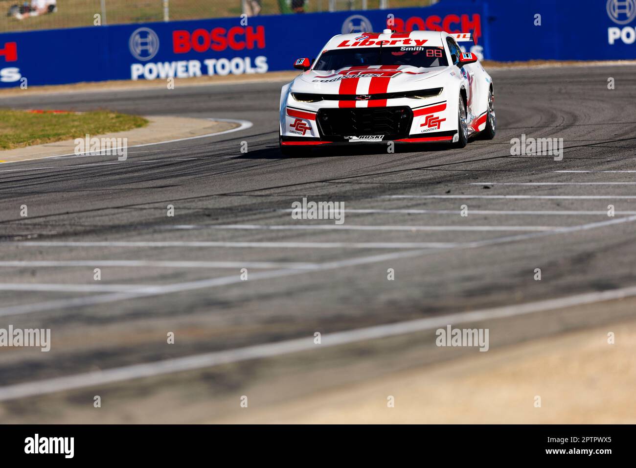 Wanneroo Raceway, Perth, Australie occidentale. 28 avril 2023. Perth SuperSprint 2023 jour 1; numéro 4 chauffeur de logistique SCT Jack Smith pendant la pratique au Perth SuperSprint Banque D'Images