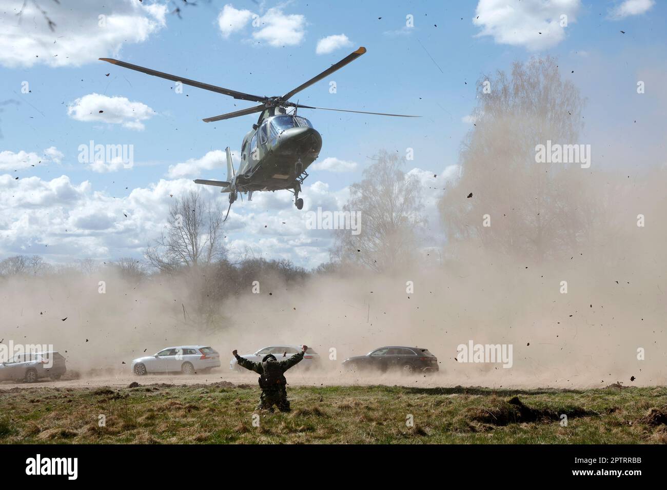 Régiment de Skaraborg le vendredi 28 avril 2022, Un hélicoptère 15 décollera lors de l'exercice militaire Aurora 23 lorsque la brigade suédoise s'entraîne avec les Marines des États-Unis au régiment de Skaraborg le vendredi 28 avril 2023 à Skövde, Suède.photo: Adam Ihse/TT/code 9200 crédit: TT News Agency/Alay Live News Banque D'Images