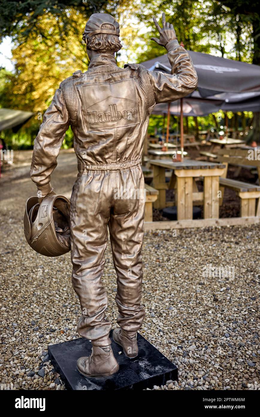Statue de Niki Lauda. Champion autrichien de course automobile de Formule 1 Banque D'Images