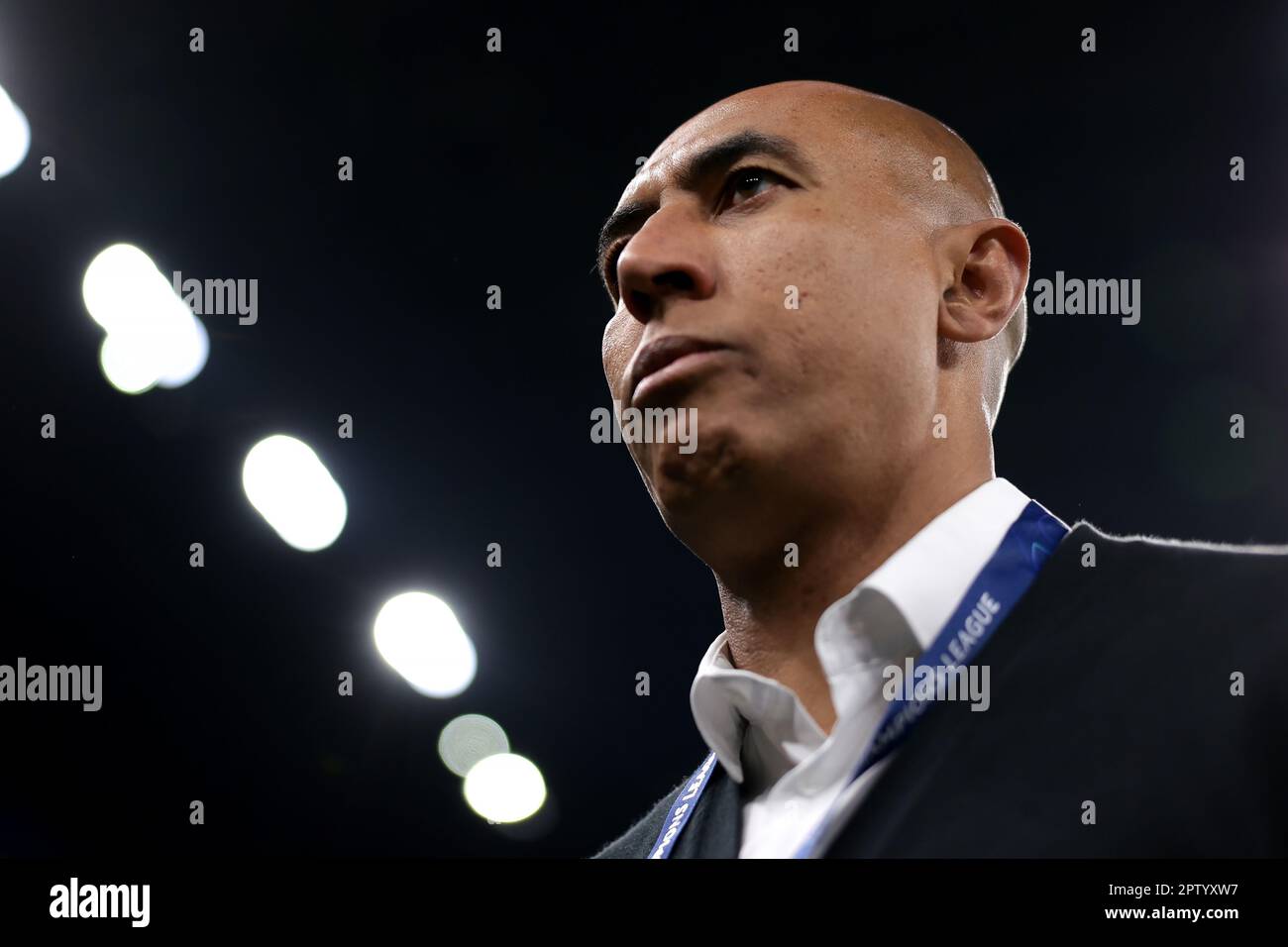 Milan, Italie, 19th avril 2023. Le directeur technique de SL Benfica, Anderson Luis da Silva, se rend sur le banc du match de l'UEFA Champions League à Giuseppe Meazza, à Milan. Le crédit photo devrait se lire: Jonathan Moscrop / Sportimage Banque D'Images