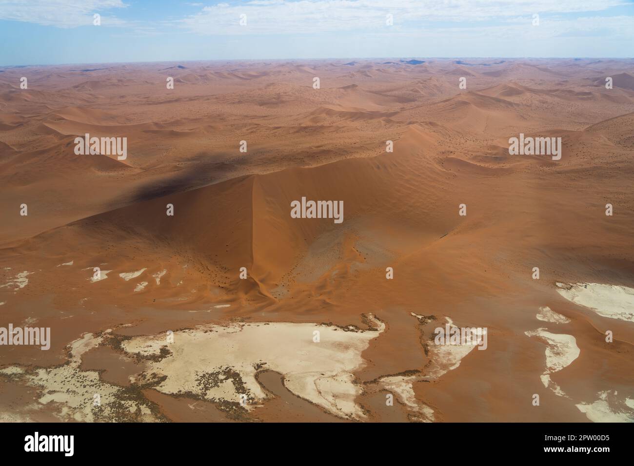 Photographie aérienne des dunes en Namibie Banque D'Images