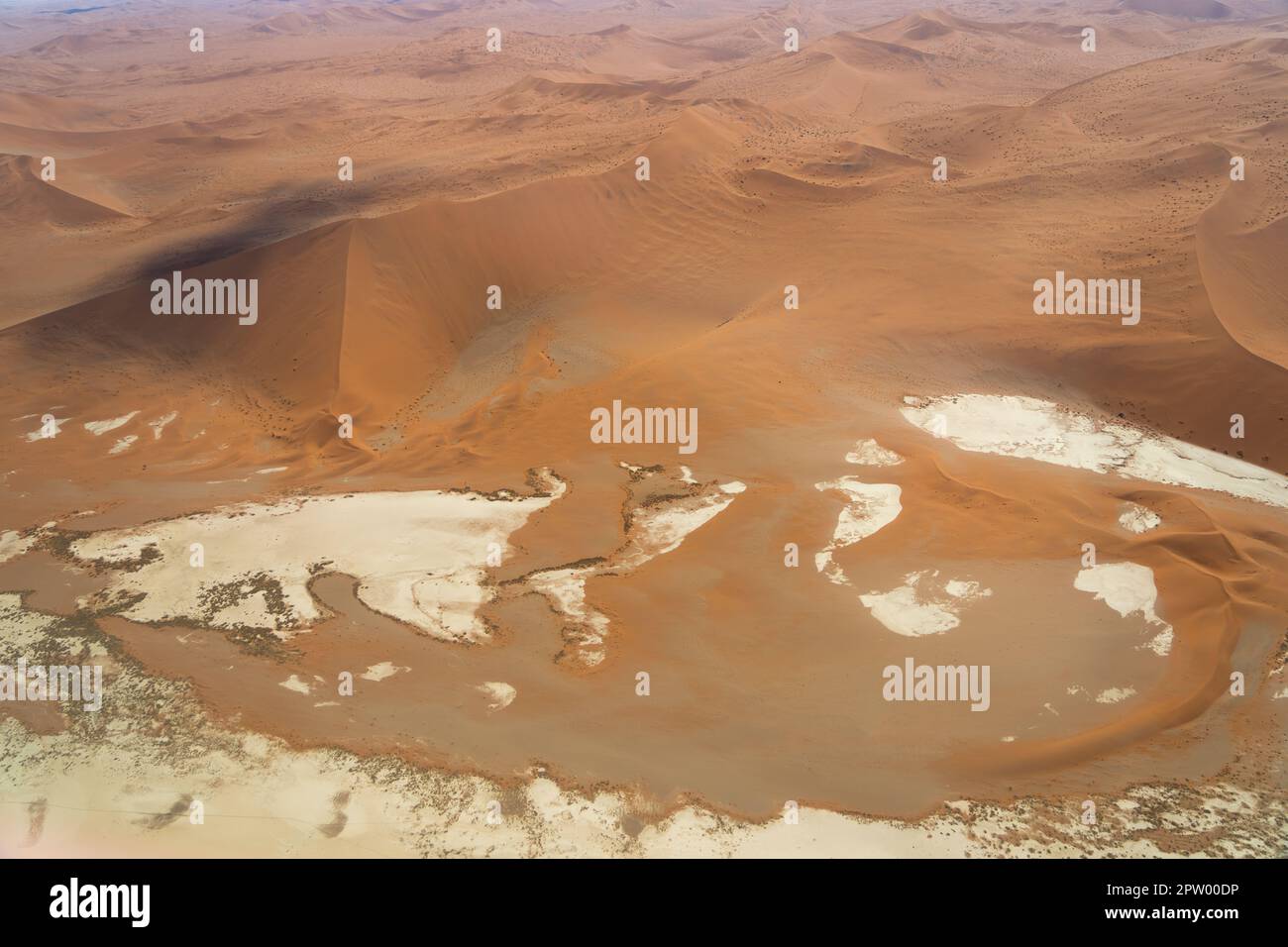 Photographie aérienne des dunes en Namibie Banque D'Images