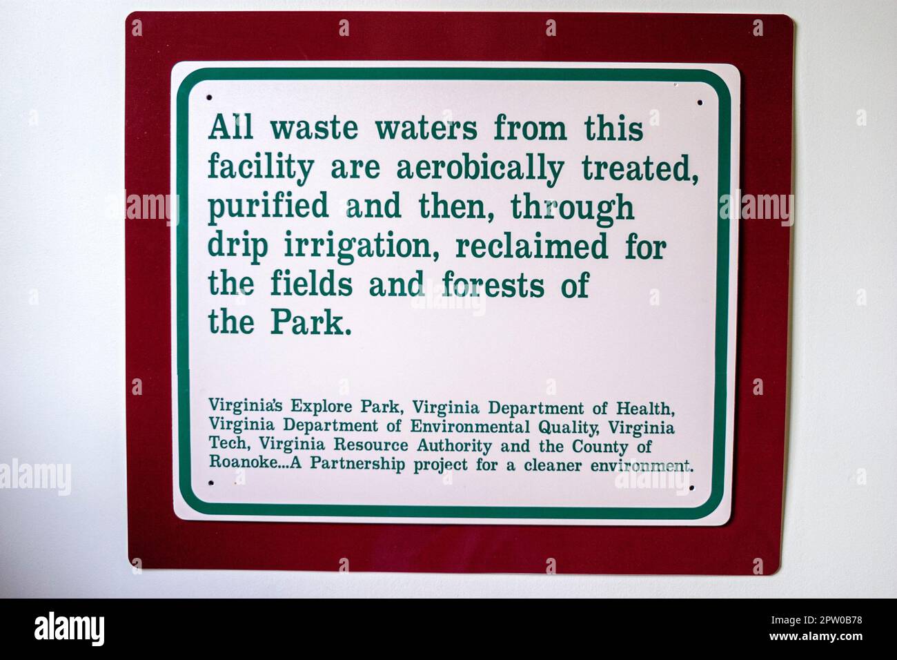Panneau Virginia Roanoke Explore Park recycle recycling Waste Water, récupéré avec traitement aérobie purifié, Banque D'Images