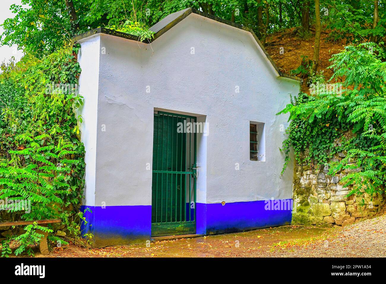 Caves à vins traditionnels - Plze, Petrov, la République tchèque, l'Europe. L'univers du vin et du folklore. Caves à vins de Moravie. Banque D'Images