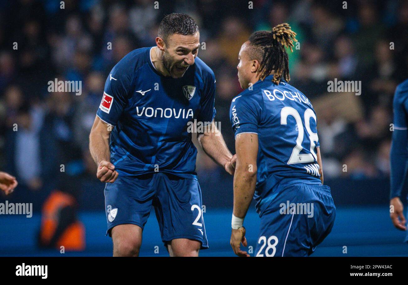 Bochum, Allemagne. 28th avril 2023. Jubel: Ivan Ordets (Bochum), Pierre Kunde Malong (Bochum) VfL Bochum - Borussia Dortmund 28.04.2023 crédit: Moritz Muller/Alamy Live News Banque D'Images