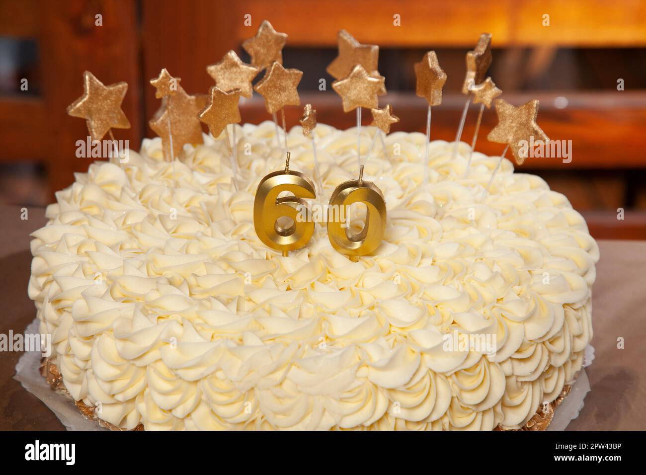 Événement social ; gâteau savoureux pour la fête d'anniversaire 60th Banque D'Images