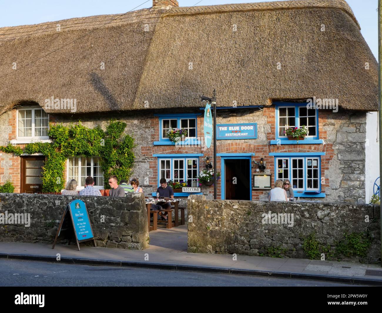 Restaurant Blue Door à Adare, Irlande Banque D'Images