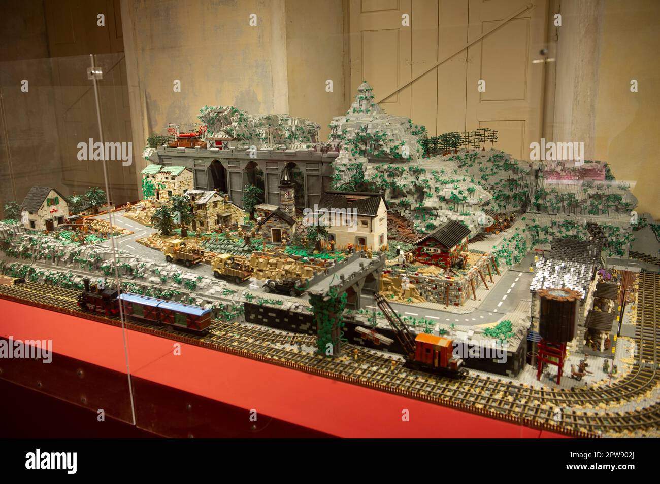 28 avril 2023 - Italie, Lombardie, Monza - exposition 'I Love Lego' de dioramas construits avec des briques Lego exposées dans la Villa Royale (Villa Reale) à Mo Banque D'Images