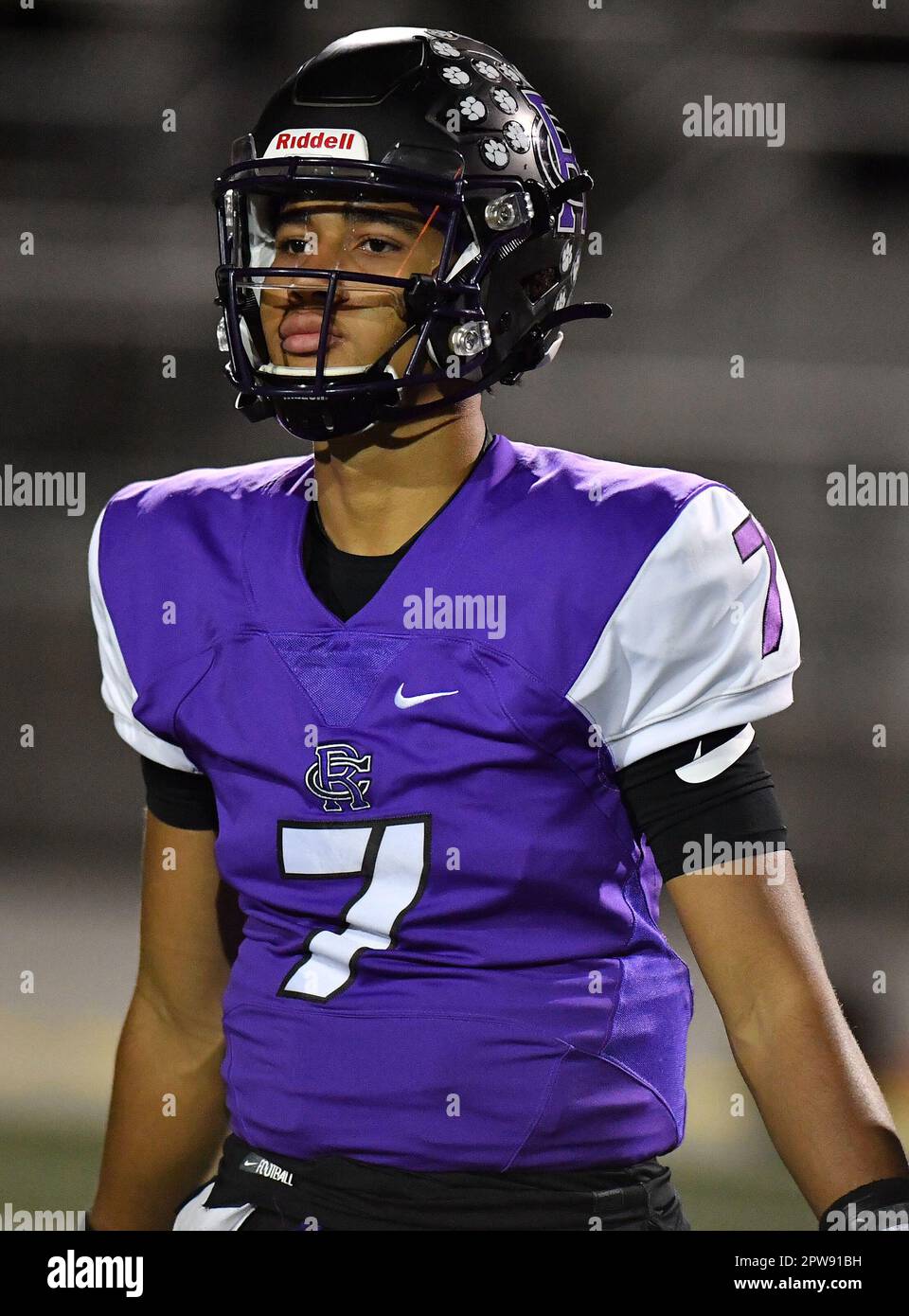 Rancho Cucamonga, CA. 8th novembre 2019. Top Quarterback Prospect CJ Stroud #7 de Rancho Cucamonga en action contre Murrieta Valley.CIF-SS Prep football DIV 2 Playoff Varsity Murrieta Valley contre Rancho Cucamonga.Louis Lopez/Modern exposition. Crédit : csm/Alay Live News Banque D'Images