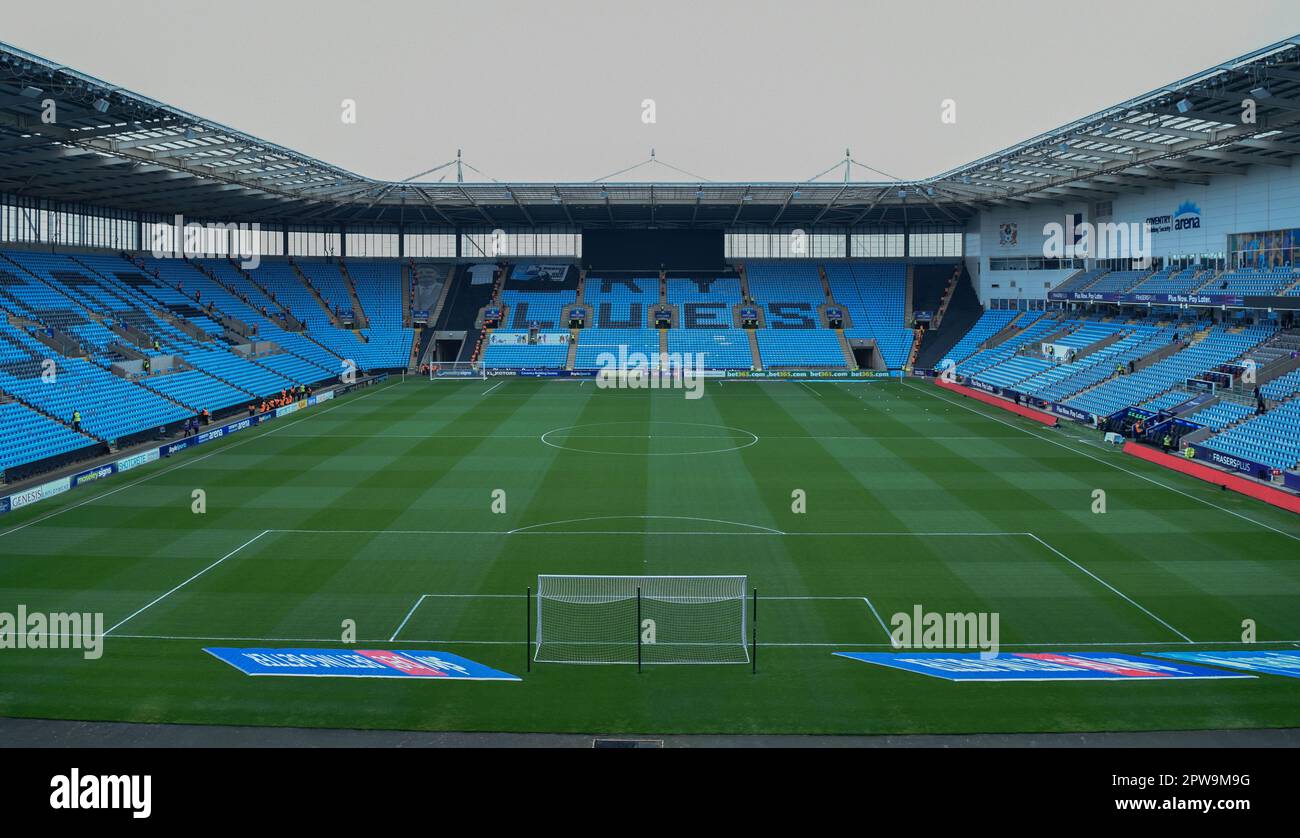 Coventry, Royaume-Uni. 29th avril 2023. 29th avril 2023 ; Coventry Building Society Arena, Coventry, Angleterre ; EFL Championship, Coventry City versus Birmingham City ; Une vue générale de CBS Arena montrant le terrain et se dresse derrière le but Credit: Action plus Sports Images/Alay Live News Banque D'Images