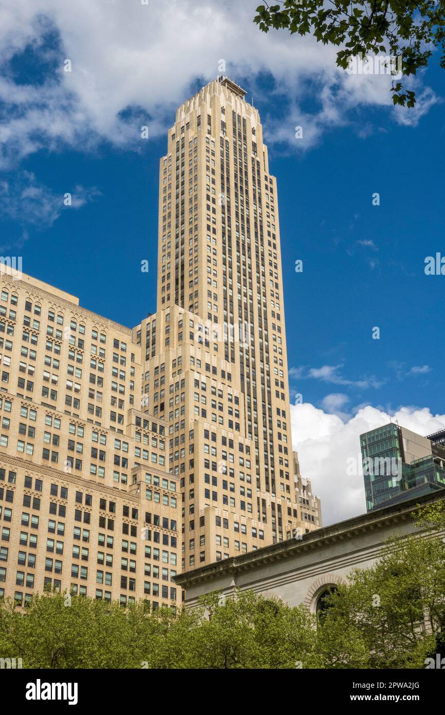 500 Fifth Avenue est un immeuble de bureaux de style Art déco à New York City, USA 2023 Banque D'Images