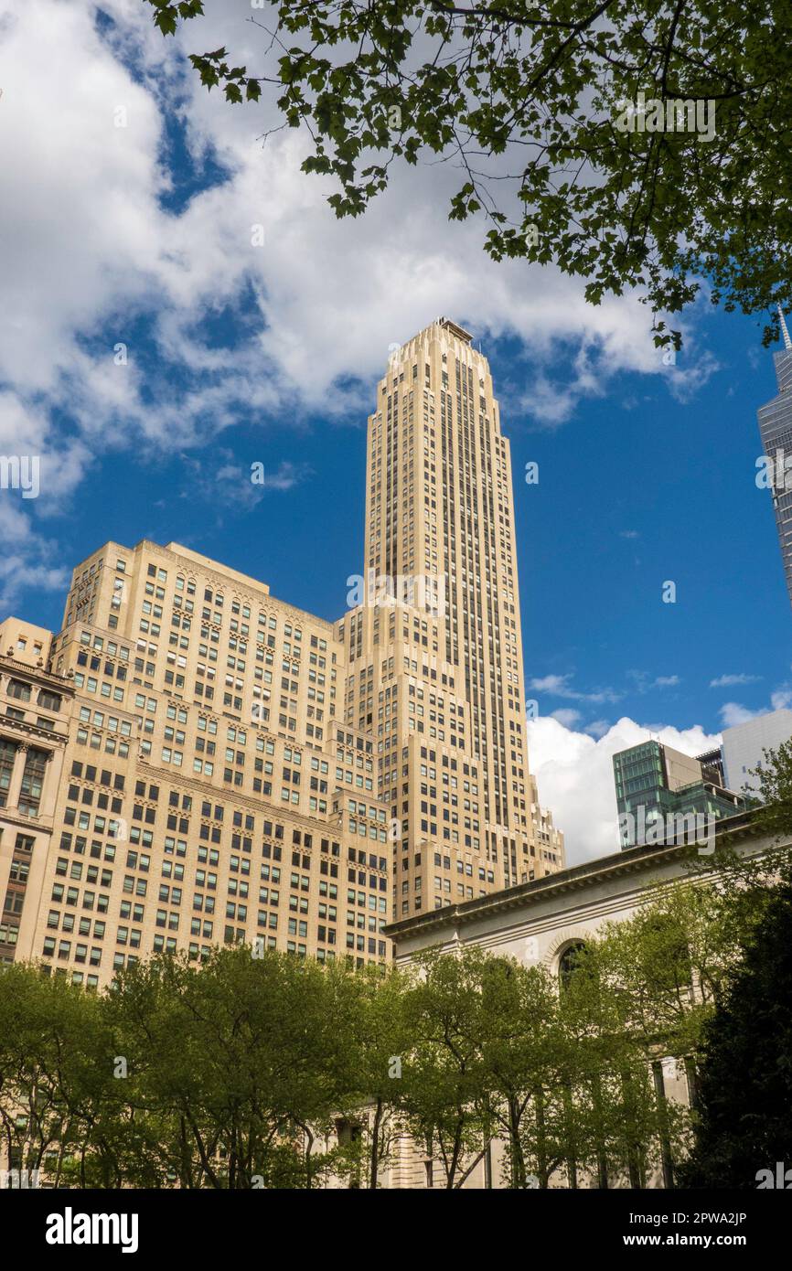 500 Fifth Avenue est un immeuble de bureaux de style Art déco à New York City, USA 2023 Banque D'Images