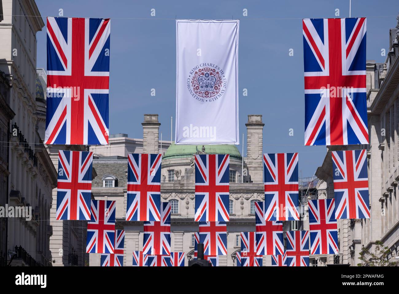 Lot De 10 Drapeaux Union Jack Sur Bâton - 20x14cm, Mât 30cm - Pour Fêtes, événements Sportifs, Décorations