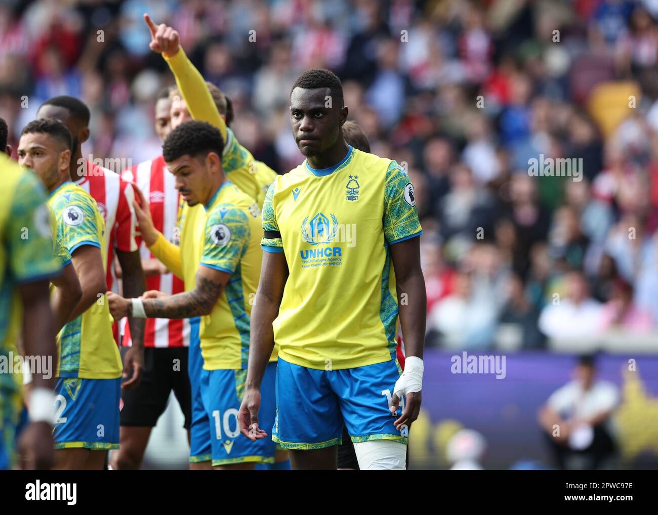 29th avril 2023 ; Gtech Community Stadium, Brentford, Londres, Angleterre ; Premier League football, Brentford versus Nottingham Forest ; Moussa Niakhate de Nottingham Forest Banque D'Images