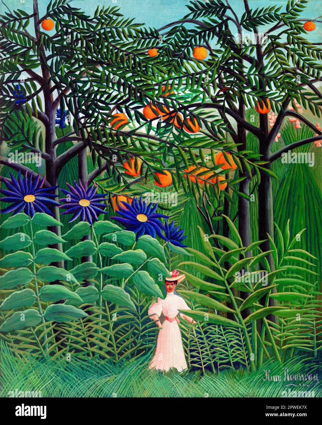 Femme marchant dans une forêt exotique par Henri Rousseau. Original de Barnes Foundation. Banque D'Images