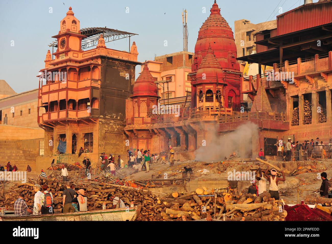 Obsèques hindoues, Varanasi - Inde Banque D'Images Obsèques hindoues, Varanasi - Inde Banque D'Images
