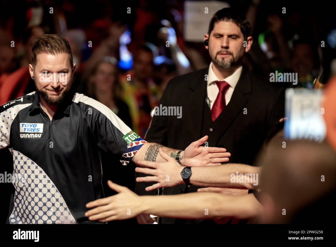 LEEUWARDEN - Danny Noppert pendant les quarts de finale du championnat hollandais de fléchettes 2023 dans le WTC Leeuwarden. Ce tournoi de fléchettes est la sixième tournée européenne organisée par la Professional Darts Corporation (PDC). AP SANDER KING Banque D'Images