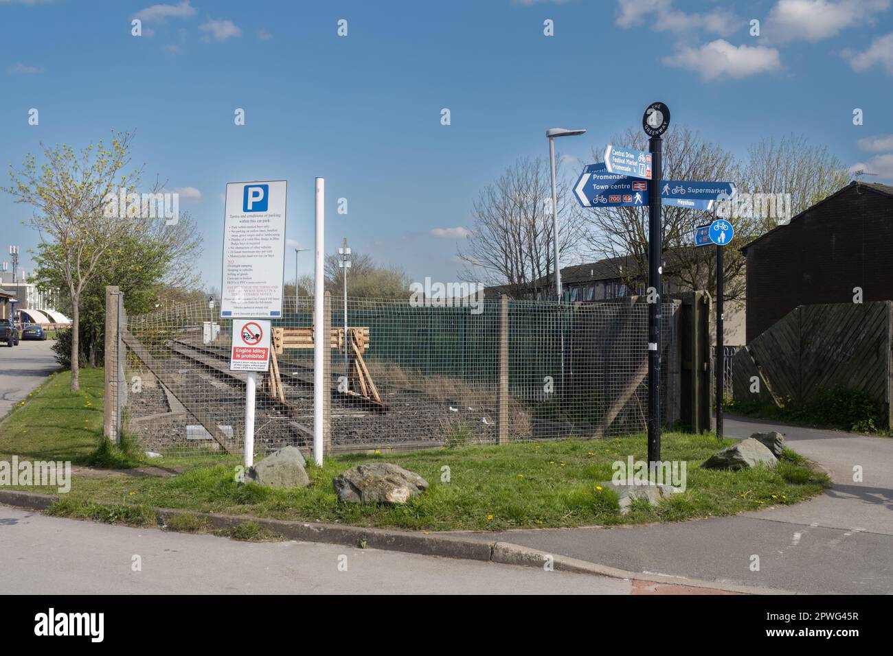 19.04.023 Lancaster, Lancashire, Royaume-Uni. Le Lancashire Coastal Way est un sentier de longue distance qui longe la côte du comté de Lancashire dans la mort Banque D'Images