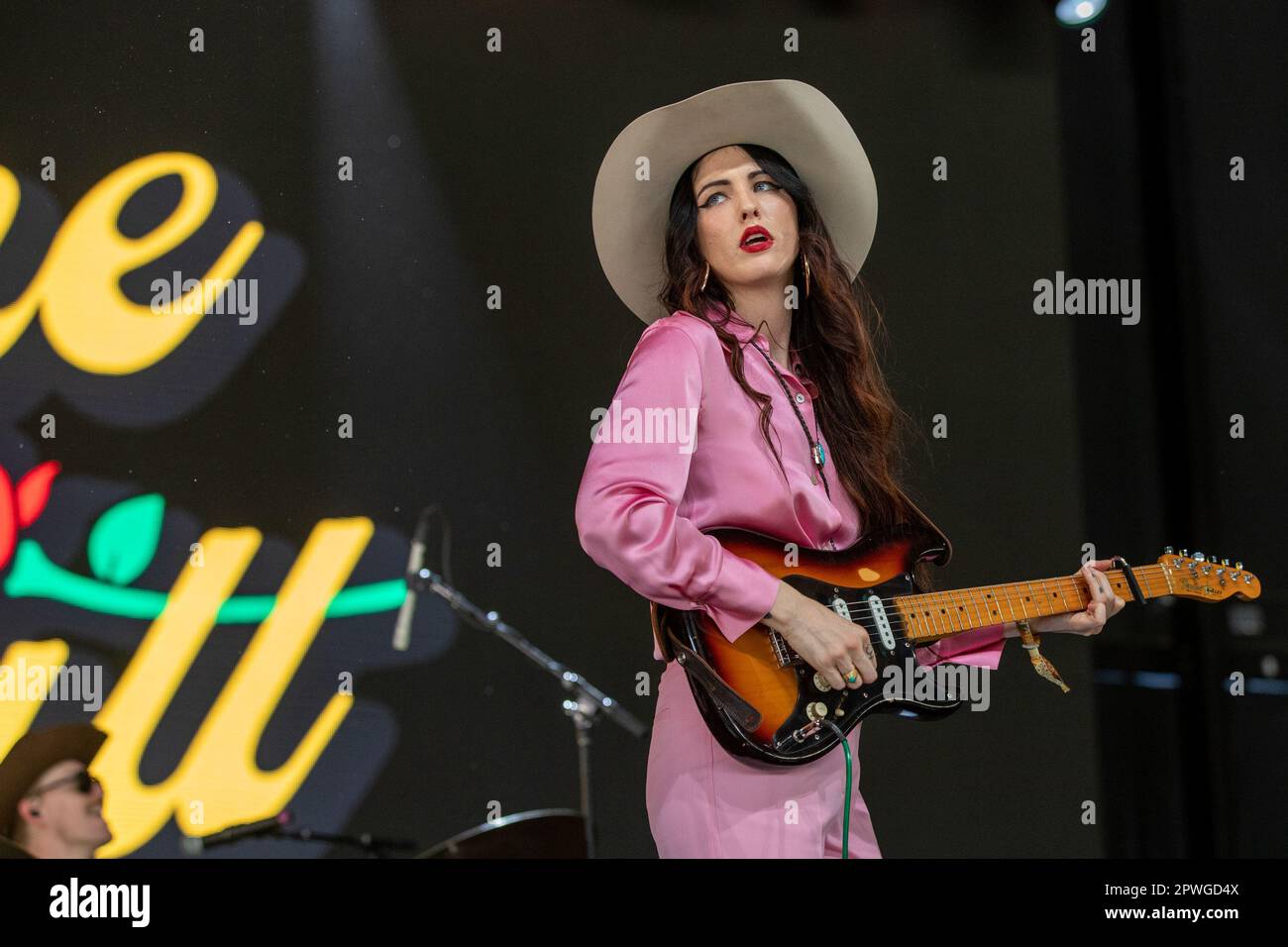 Indio, États-Unis. 29th avril 2023. Le musicien de campagne Jaime Wyatt pendant le Festival de musique Stagecoach à l'Empire Polo Club on 29 avril 2023, à Indio, Californie (photo de Daniel DeSlover/Sipa USA) Credit: SIPA USA/Alay Live News Banque D'Images