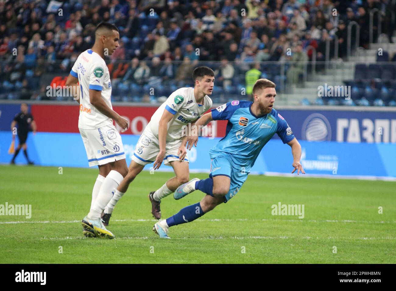Pin's De Football FC Dongazdobycha – Russie – Insigne Métal – Région De Rostov