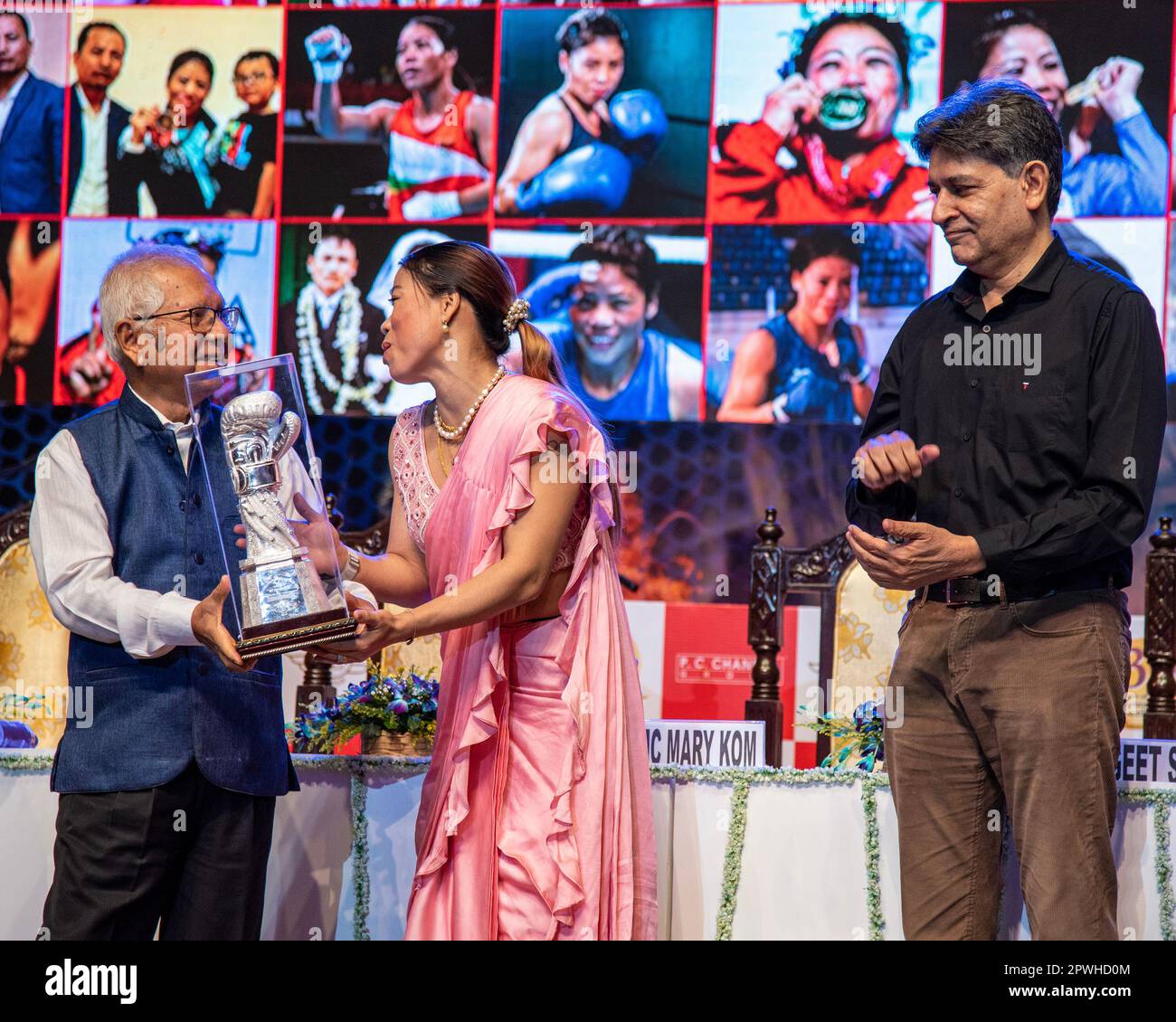 Kolkata, Bengale occidental, Inde. 1st mai 2023. Six fois Champion du monde de boxe amateur femmes MC Mary Kom a reçu le C.P. Chandra Award 2023 à l'auditorium de Science City, Kolkata. (Credit image: © Amlan Biswas/Pacific Press via ZUMA Press Wire) USAGE ÉDITORIAL SEULEMENT! Non destiné À un usage commercial ! Crédit : ZUMA Press, Inc./Alay Live News Banque D'Images