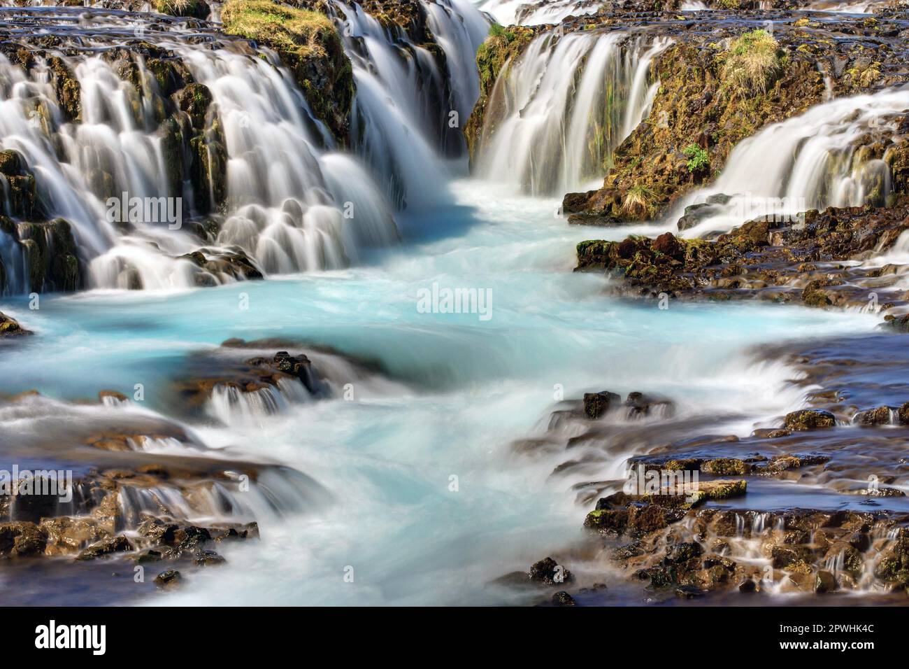 Détail de la cascade turquoise de Bruarfoss en Islande Banque D'Images