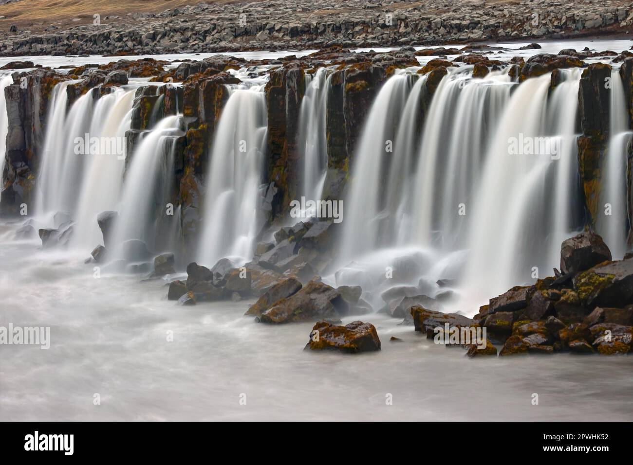 La chute d'eau de Selfoss en Islande avec une longue exposition Banque D'Images