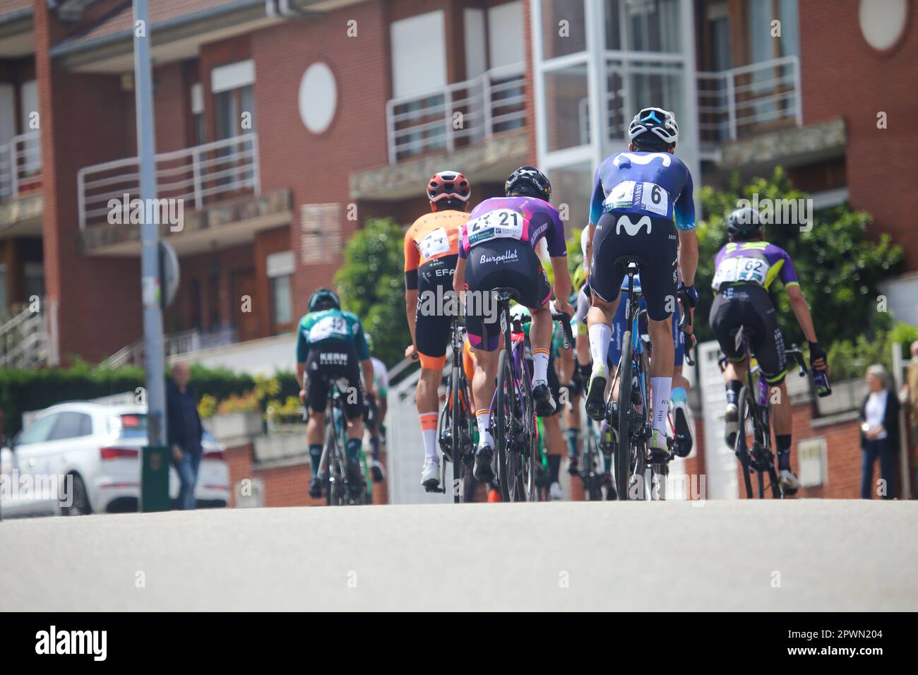 Oviedo, Asturies, Espagne. 30th avril 2023. Oviedo, Espagne, 30th avril 2023 : la queue du fuga pendant la phase 3rd de la Vuelta a Asturias 2023 entre Cangas del Narcea et Oviedo, sur 30 avril 2023, à Oviedo, Espagne. (Credit image: © Alberto Brevers/Pacific Press via ZUMA Press Wire) USAGE ÉDITORIAL SEULEMENT! Non destiné À un usage commercial ! Banque D'Images